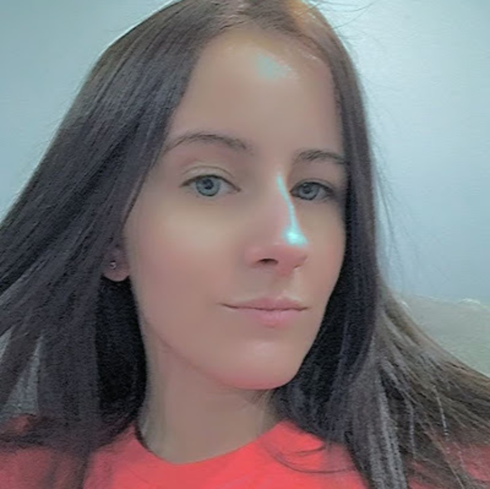 Meet your Posher, Shana